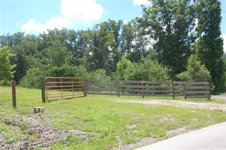 801 New Fox Road Irvine, KY 40336 - Photo 2 of 28 Gated Entry!