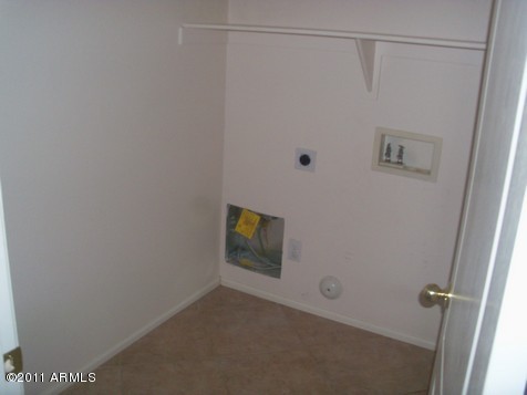 3301 West Folgers Road Phoenix, AZ 85027 - Photo 17 of 21 Laundry Room