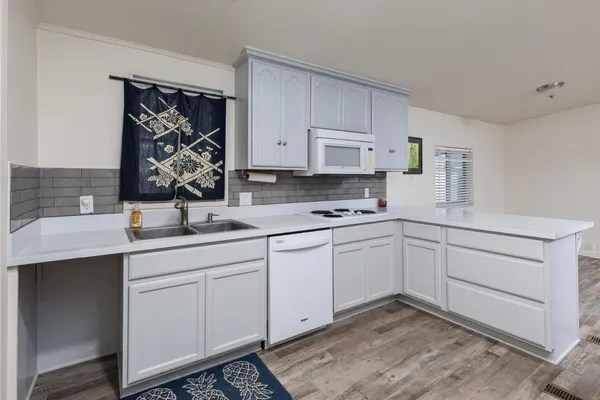 $215,000 | 8701 Highway 41, Unit 35, Fresno, CA 93720