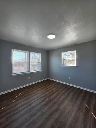 $1,295 | 2802 Vinyard Avenue Northeast, Unit 1, Roanoke, VA 24012