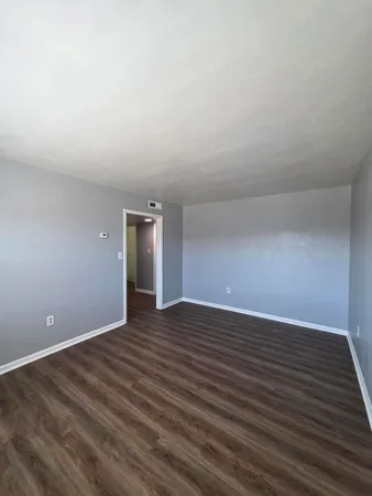 $1,395 | 2802 Vinyard Avenue Northeast, Unit 1, Roanoke, VA 24012