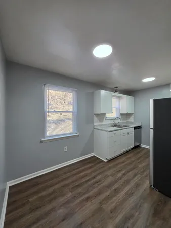 $1,395 | 2802 Vinyard Avenue Northeast, Unit 1, Roanoke, VA 24012