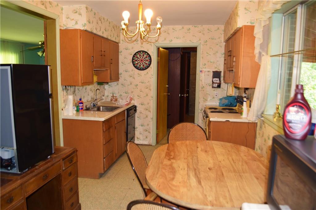 156 Parrish Road Aliquippa, PA 15001 - Photo 11 of 15 Gallery Image 11