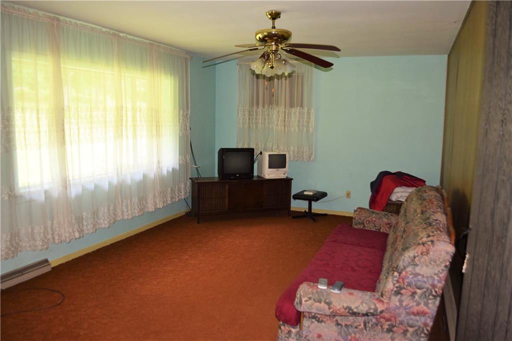 156 Parrish Road Aliquippa, PA 15001 - Photo 5 of 15 Gallery Image 5