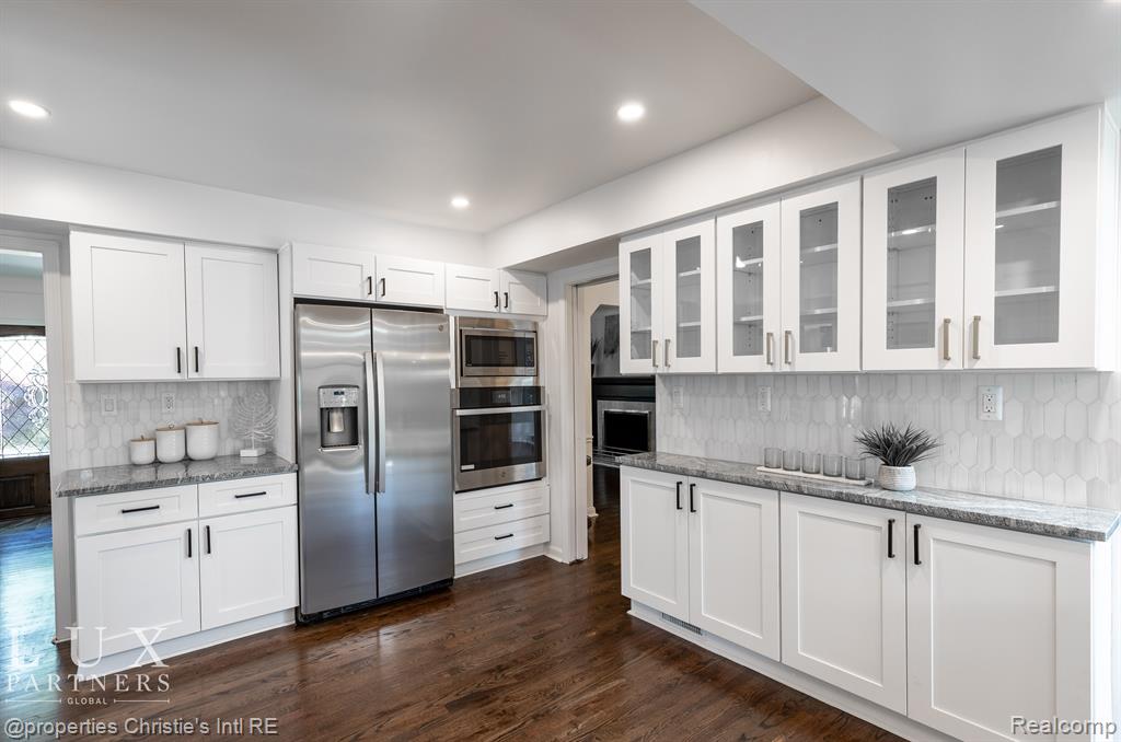 1389 Audubon Road Grosse Pointe Park, MI 48230 - Photo 10 of 26