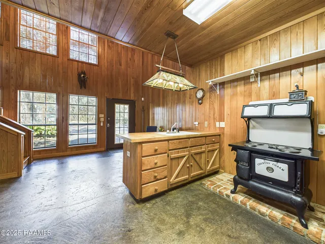 $773,000 | 1112 Bayou Tortue Road, Broussard, LA 70518