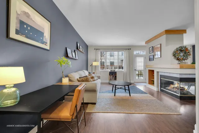 $380,000 | 31603 Kline Circle, Warrenville, IL 60555