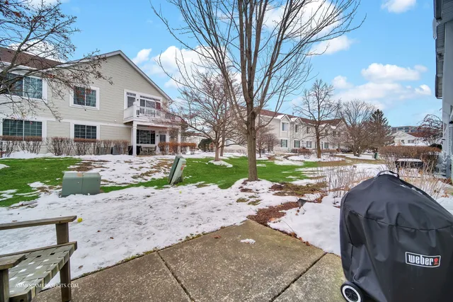 $380,000 | 31603 Kline Circle, Warrenville, IL 60555