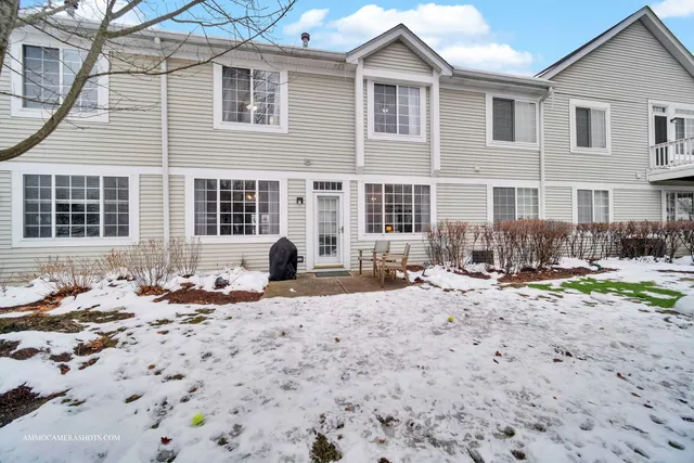$380,000 | 31603 Kline Circle, Warrenville, IL 60555