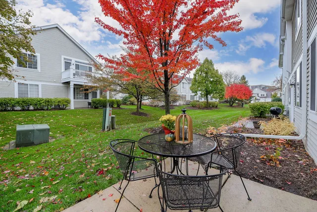 $380,000 | 31603 Kline Circle, Warrenville, IL 60555