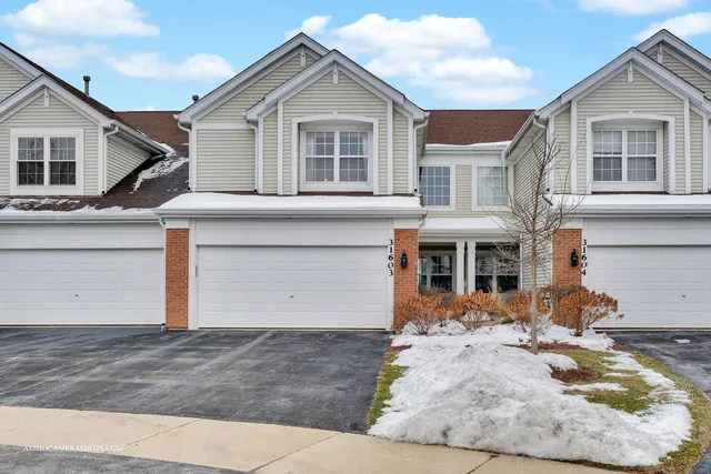 $380,000 | 31603 Kline Circle, Warrenville, IL 60555