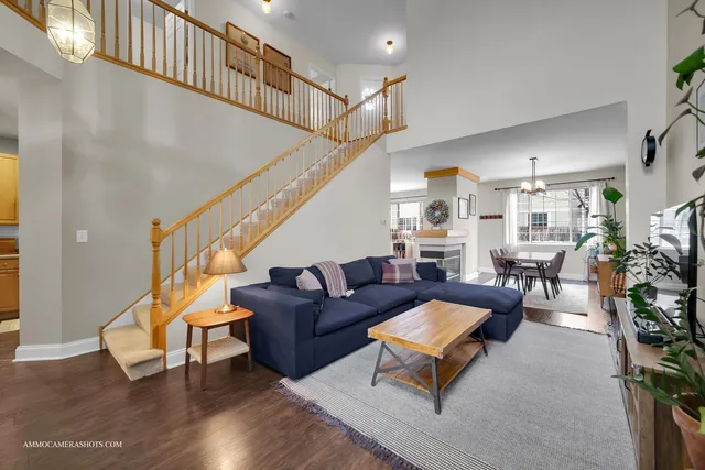 $380,000 | 31603 Kline Circle, Warrenville, IL 60555