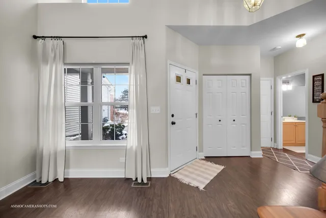 $380,000 | 31603 Kline Circle, Warrenville, IL 60555