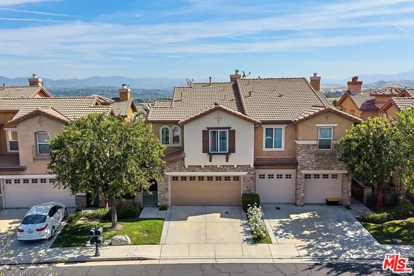 $825,000 | 26644 Via Bellazza, Valencia, CA 91381