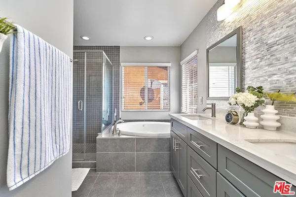 $825,000 | 26644 Via Bellazza, Valencia, CA 91381