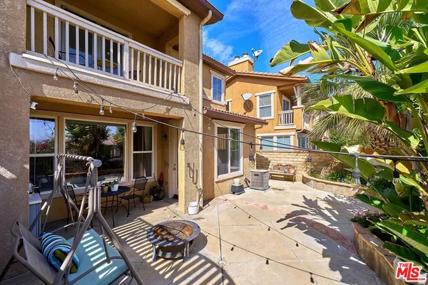 $825,000 | 26644 Via Bellazza, Valencia, CA 91381