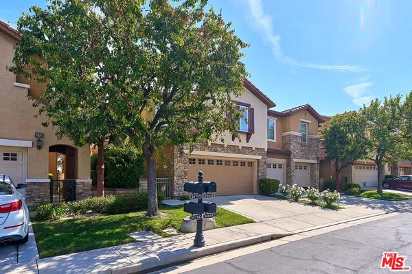 $825,000 | 26644 Via Bellazza, Valencia, CA 91381