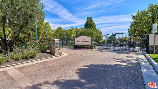 $825,000 | 26644 Via Bellazza, Valencia, CA 91381