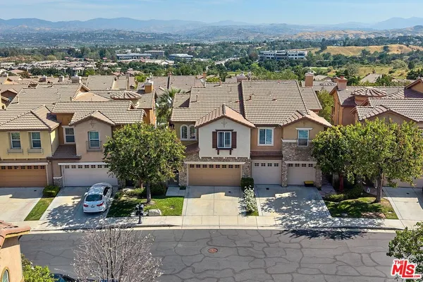 $825,000 | 26644 Via Bellazza, Valencia, CA 91381