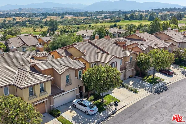 $825,000 | 26644 Via Bellazza, Valencia, CA 91381