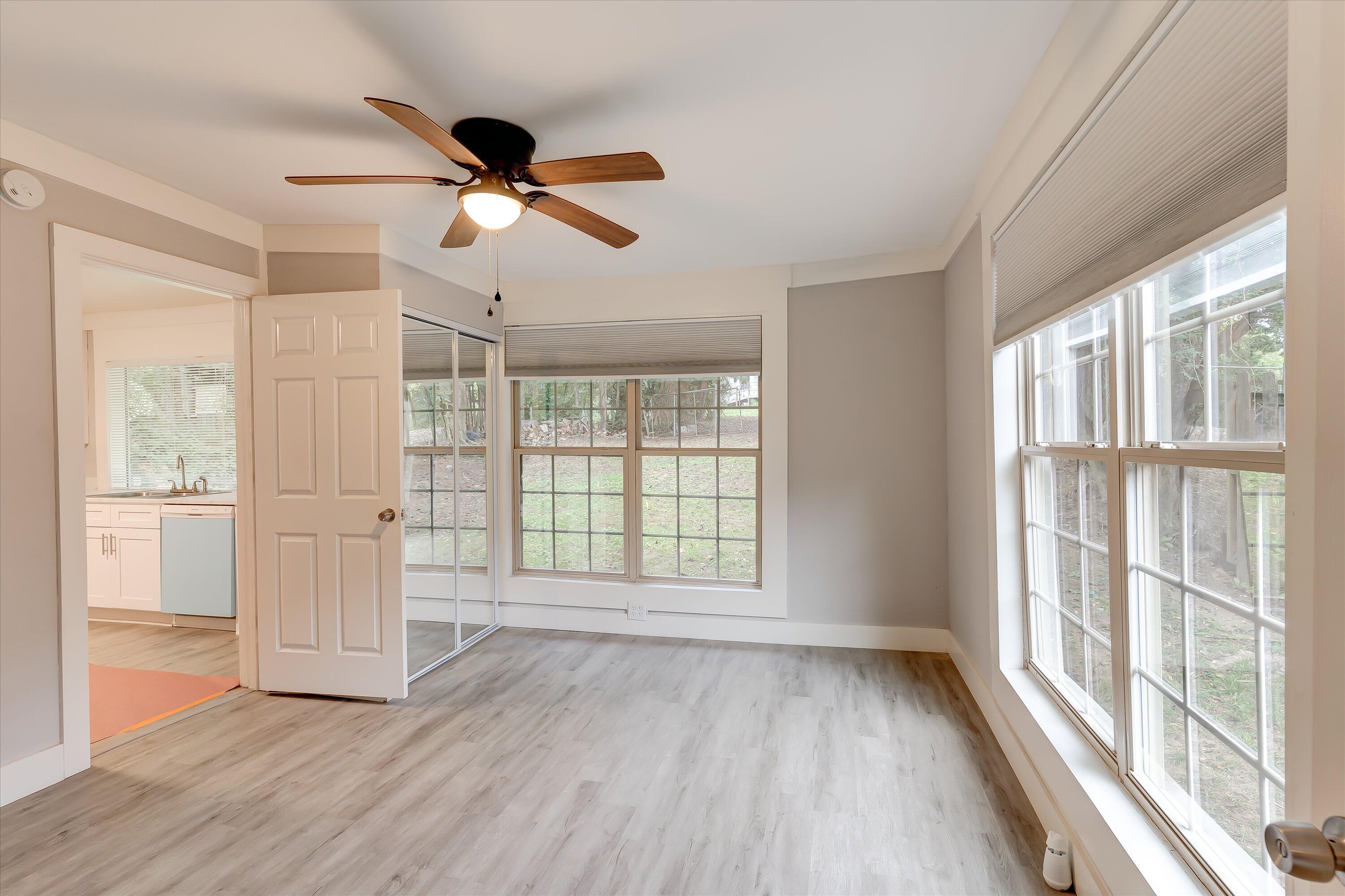 4302 Edington Road Knoxville, TN 37920 - Photo 13 of 19 13-4302 Edington Rd-13
