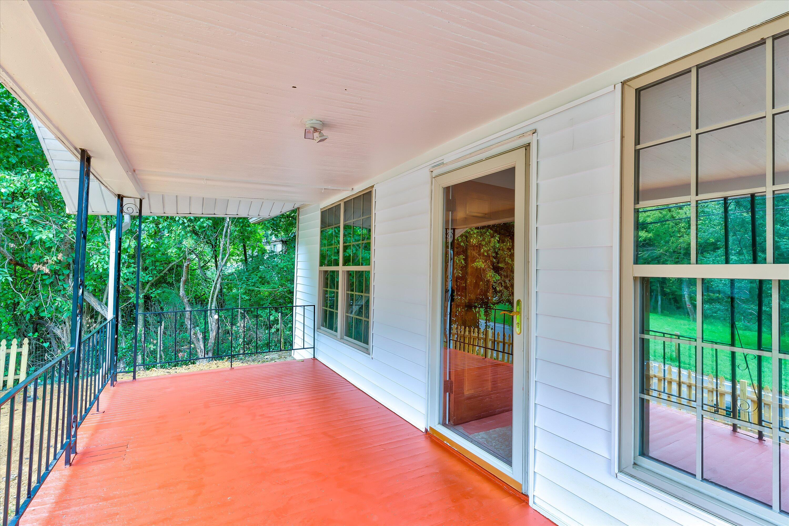 4302 Edington Road Knoxville, TN 37920 - Photo 3 of 19 03-4302 Edington Rd-3