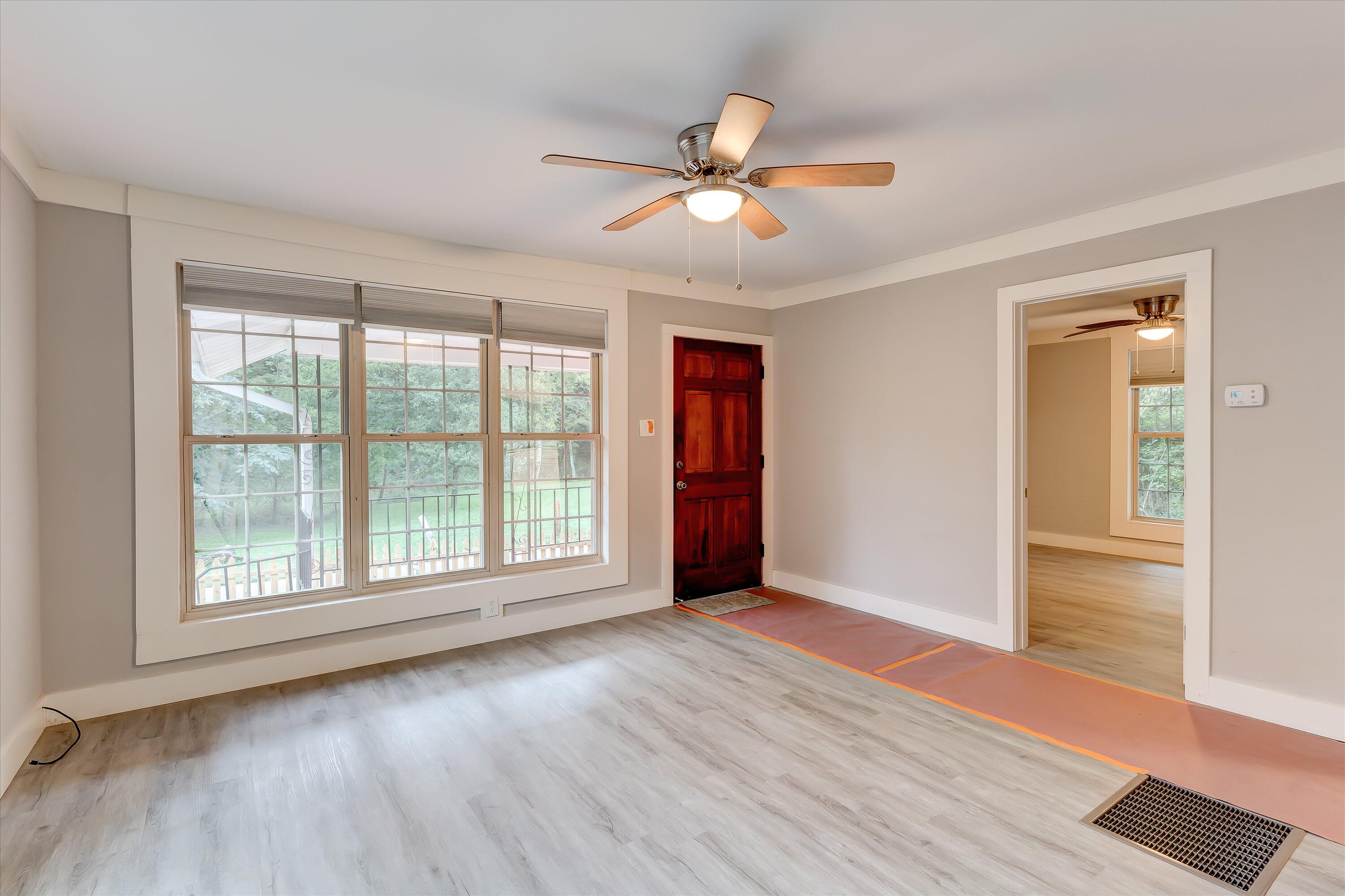4302 Edington Road Knoxville, TN 37920 - Photo 5 of 19 05-4302 Edington Rd-5