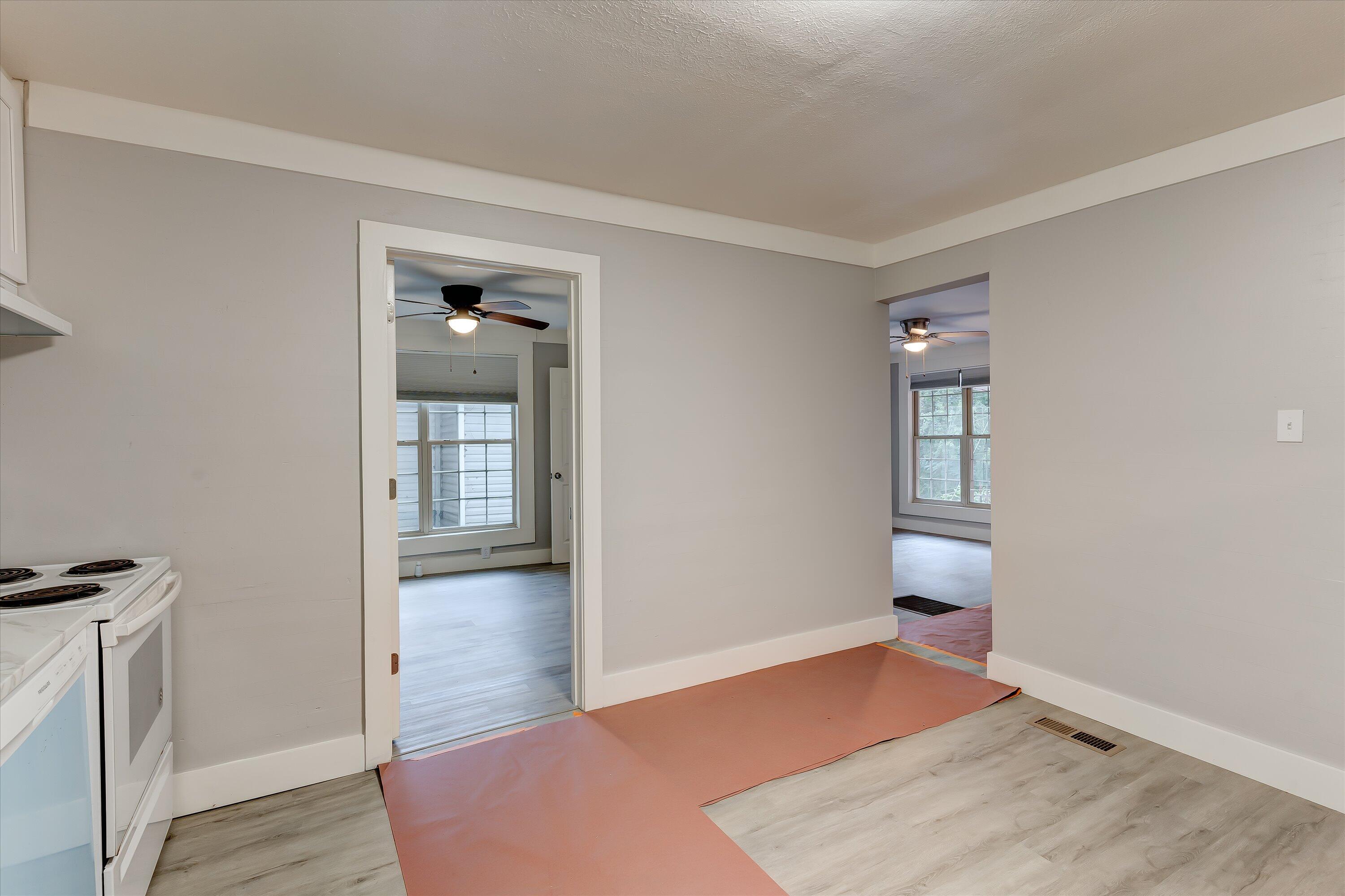 4302 Edington Road Knoxville, TN 37920 - Photo 9 of 19 09-4302 Edington Rd-9