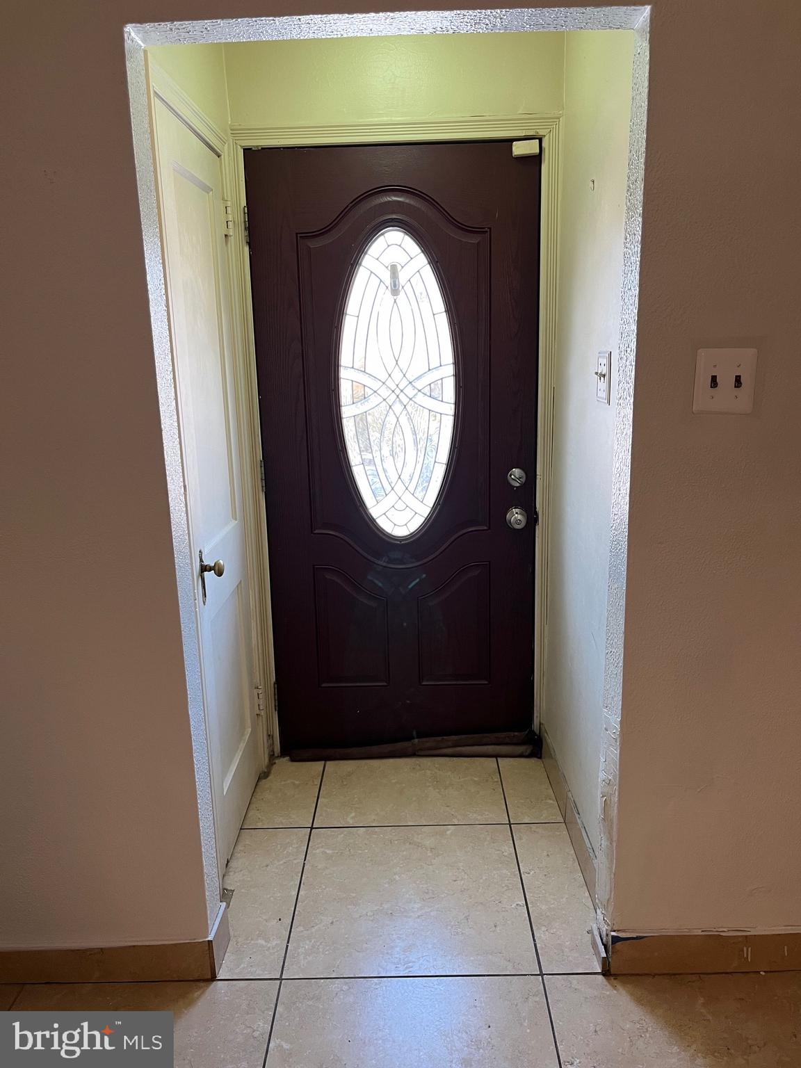 7302 Sherwood Road Philadelphia, PA 19151 - Photo 2 of 51 Foyer and coat closet
