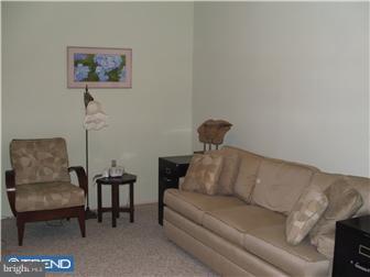 5003 B Dunbarton Road Mount Laurel, NJ 08054 - Photo 8 of 10 Guest Room
