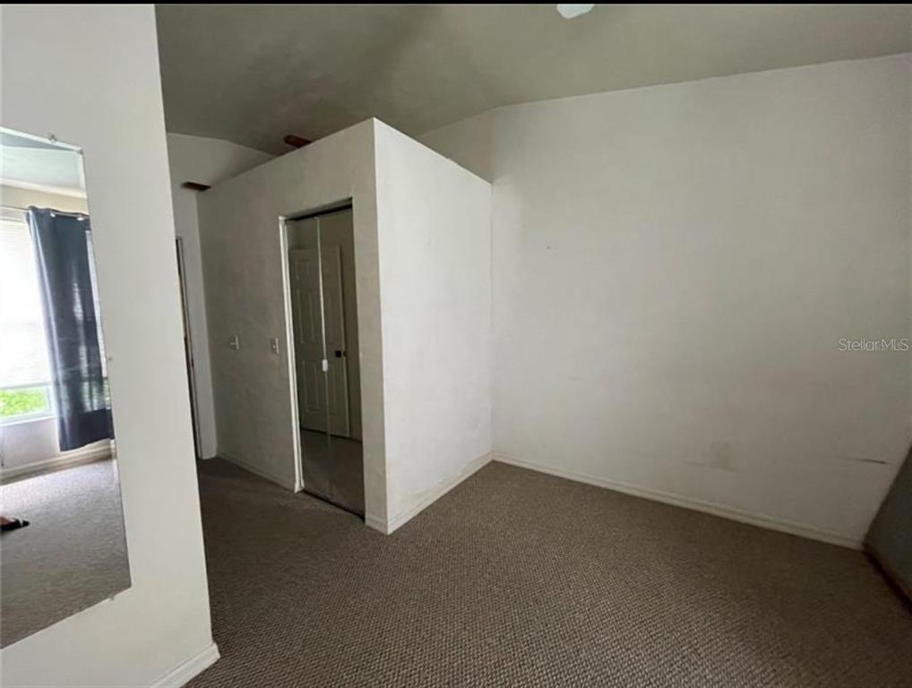 3860 Southwest 20th Avenue, Unit 1801 Gainesville, FL 32607 - Photo 9 of 19 a view of an empty room