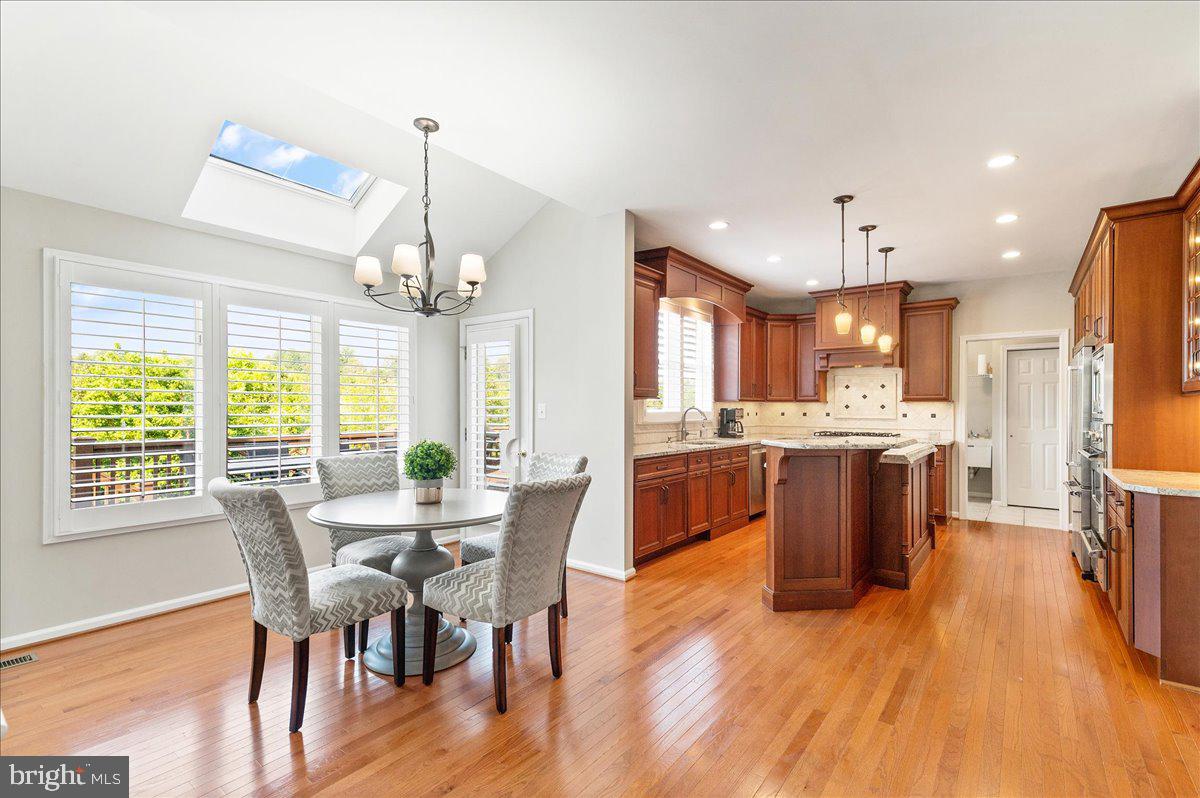 1321 Dasher Lane Reston, VA 20190 - Photo 12 of 67