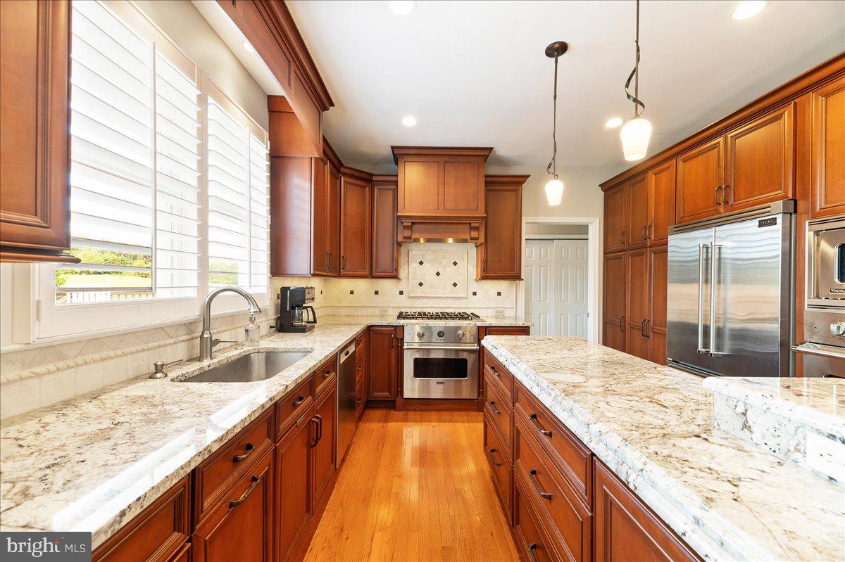 1321 Dasher Lane Reston, VA 20190 - Photo 14 of 67