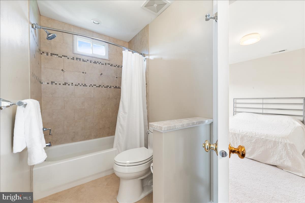 1321 Dasher Lane Reston, VA 20190 - Photo 35 of 67