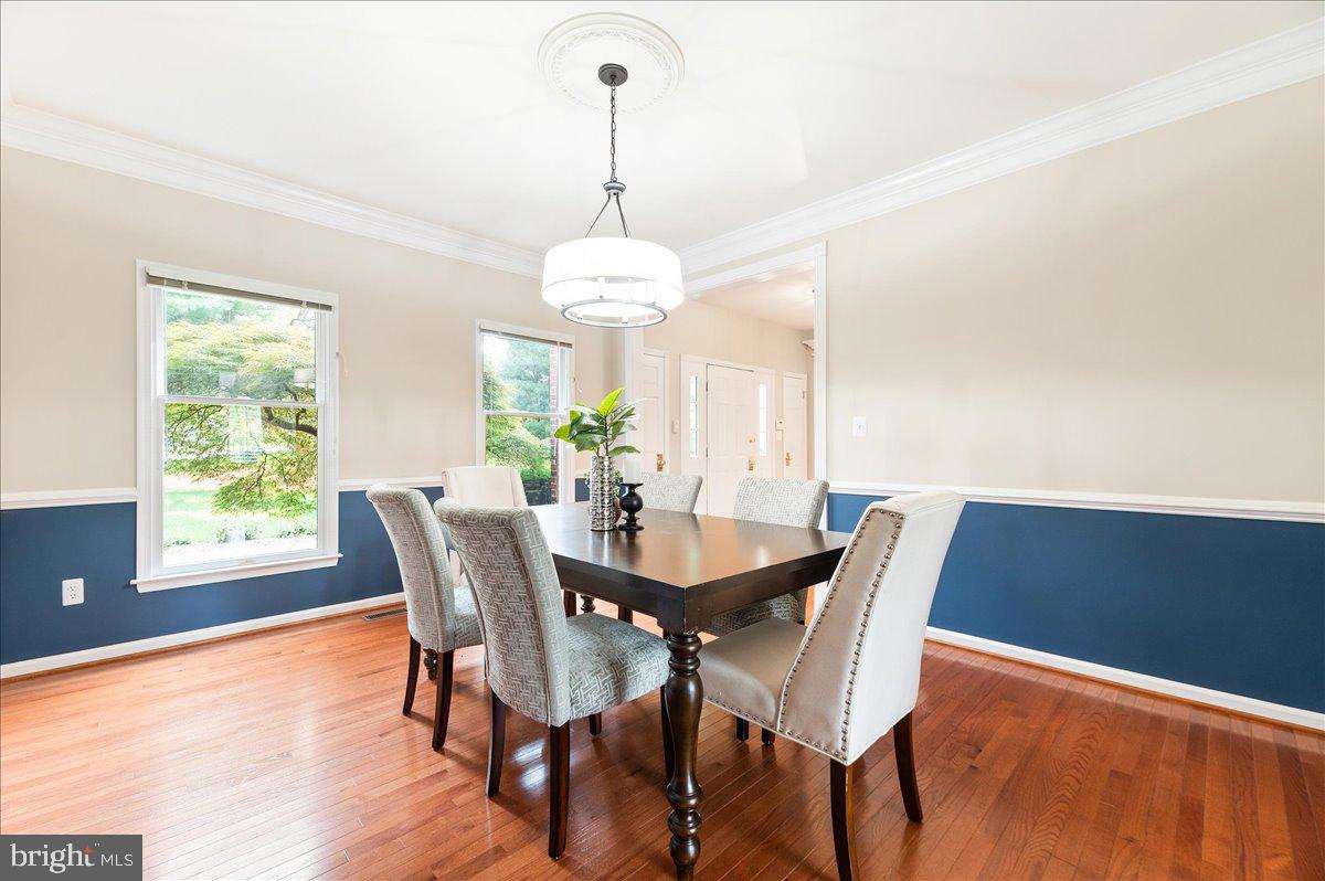 1321 Dasher Lane Reston, VA 20190 - Photo 6 of 67