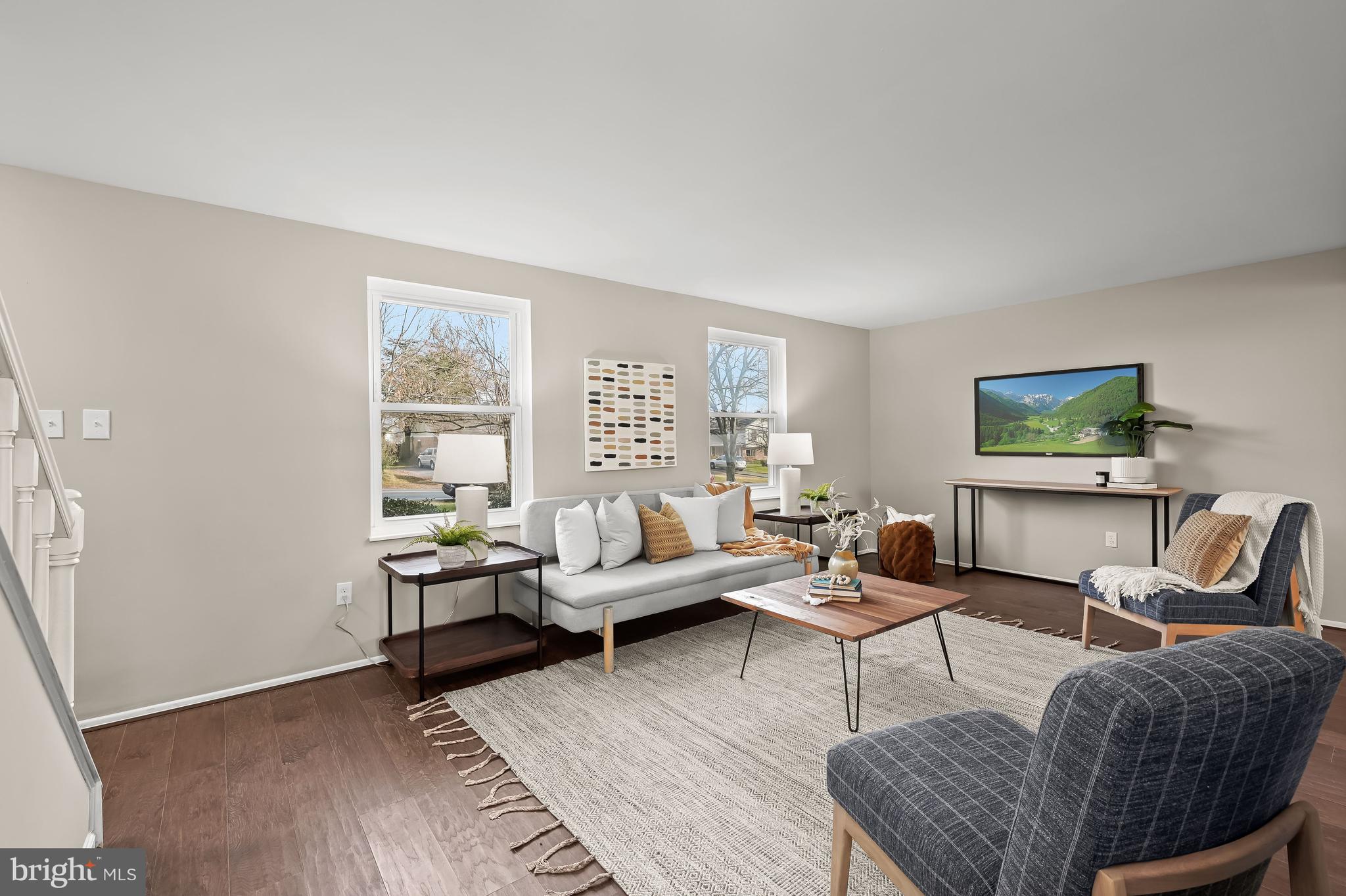 15312 Good Hope Road Silver Spring, MD 20905 - Photo 2 of 44 Living Room