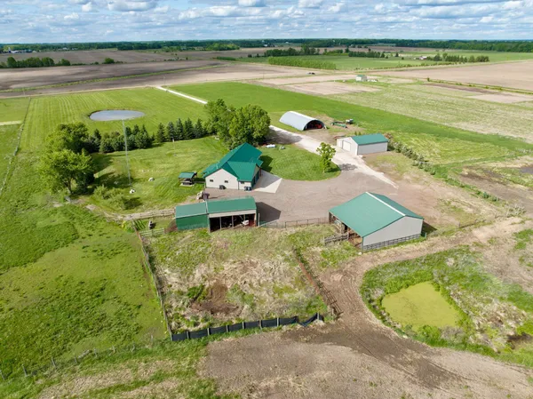 $749,900 | 10080 550th Street, Rush City, MN 55069