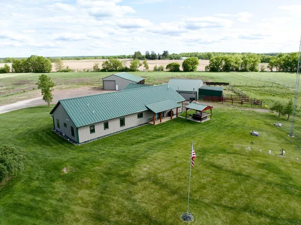 $749,900 | 10080 550th Street, Rush City, MN 55069