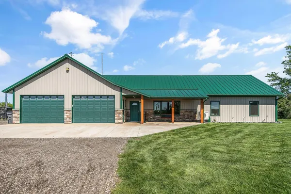 $749,900 | 10080 550th Street, Rush City, MN 55069