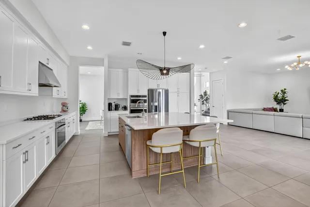 $1,880,000 | 8284 Royal County Down Road, Boca Raton, FL 33434