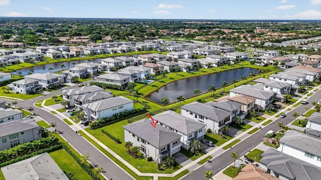 $1,880,000 | 8284 Royal County Down Road, Boca Raton, FL 33434