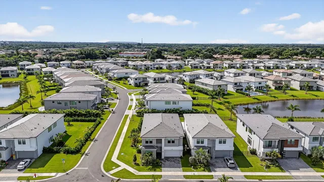 $1,999,988 | 8284 Royal County Down Road, Boca Raton, FL 33434
