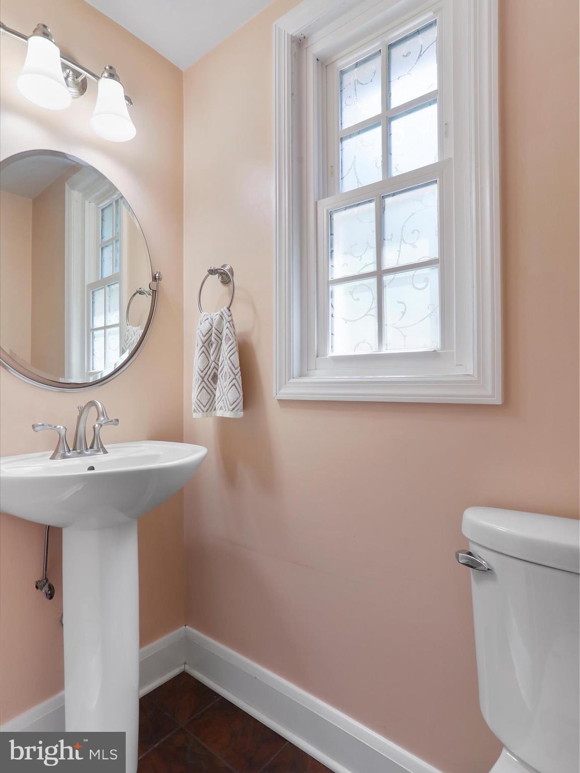 4655 Briarclift Road Baltimore, MD 21229 - Photo 13 of 43 Gallery Image 13