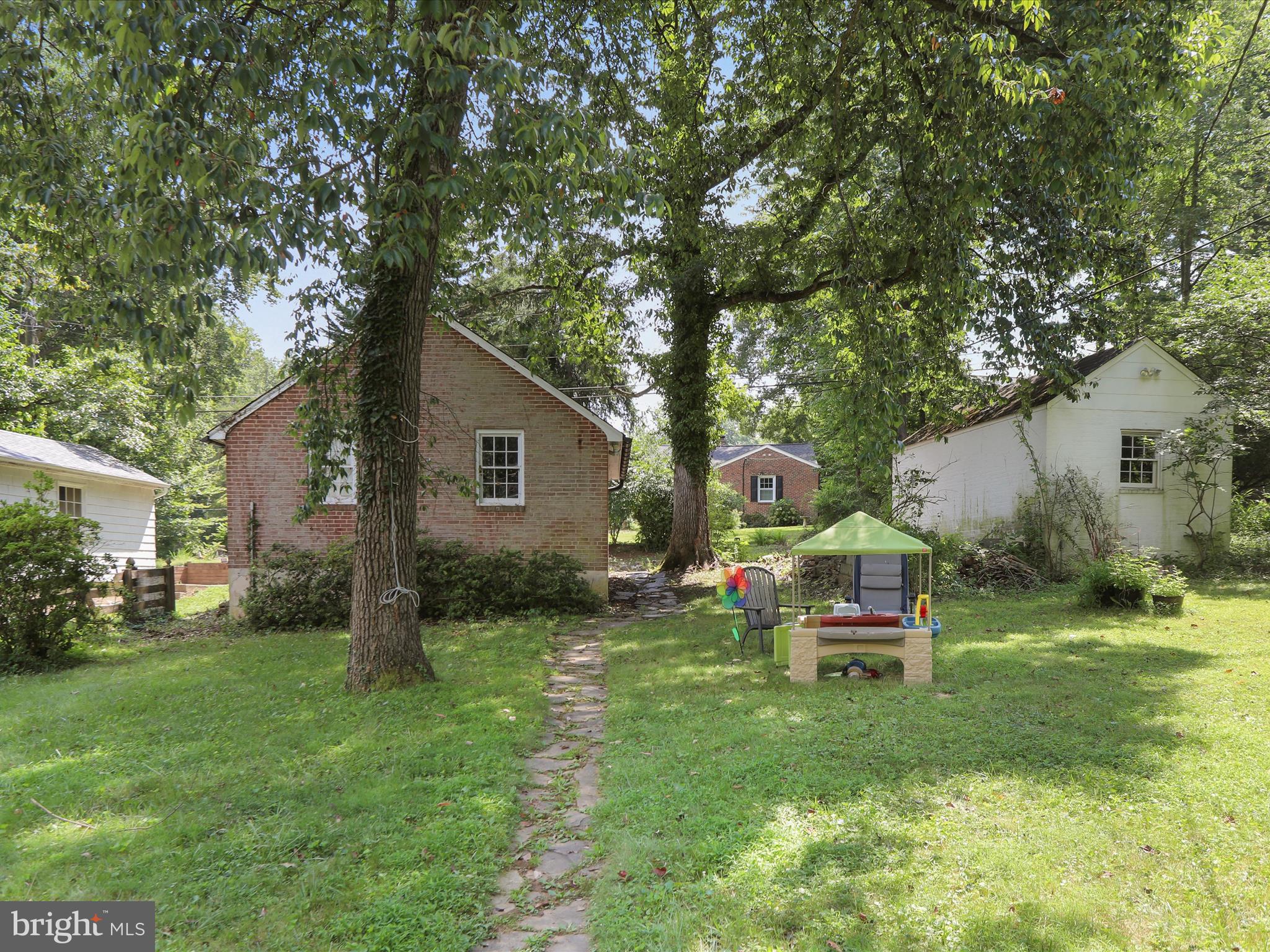4655 Briarclift Road Baltimore, MD 21229 - Photo 30 of 43 Gallery Image 30