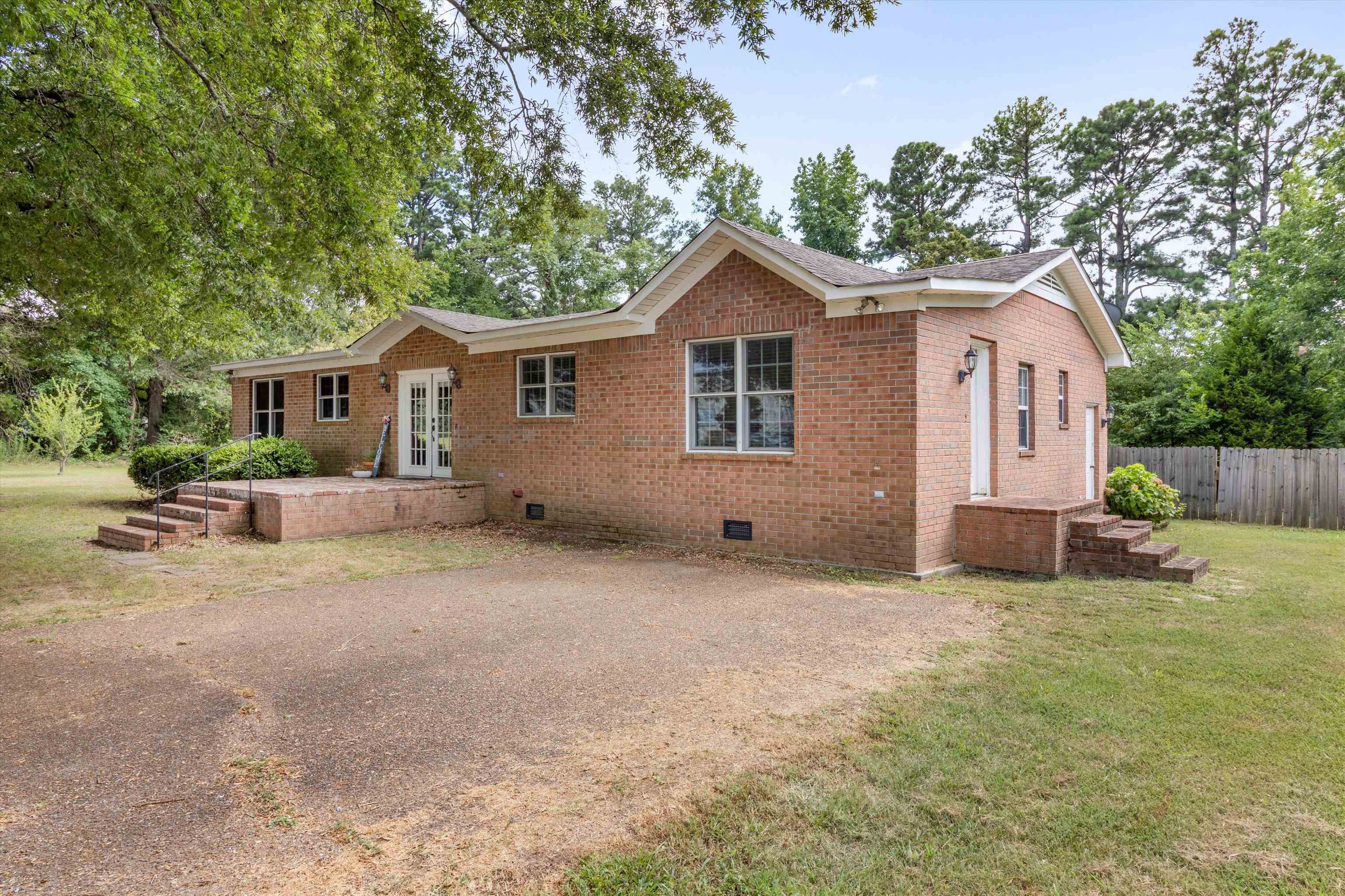 73 McWilliams Road Covington, TN 38019 - Photo 2 of 29 Gallery Image 2