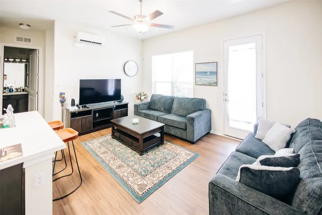 $179,961 | 8601 West Gate Boulevard, Unit 4203, Austin, TX 78745