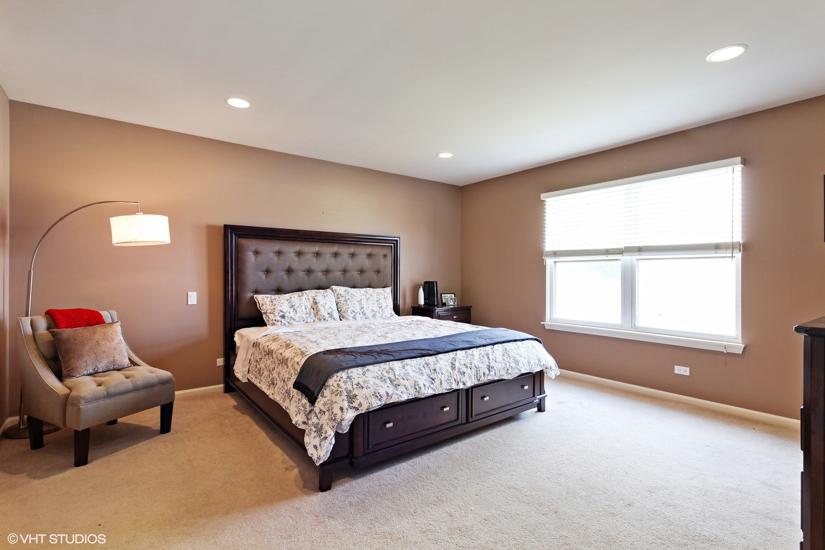 800 De Roo Loop Highwood, IL 60040 - Photo 8 of 22 a spacious bedroom with a bed and window