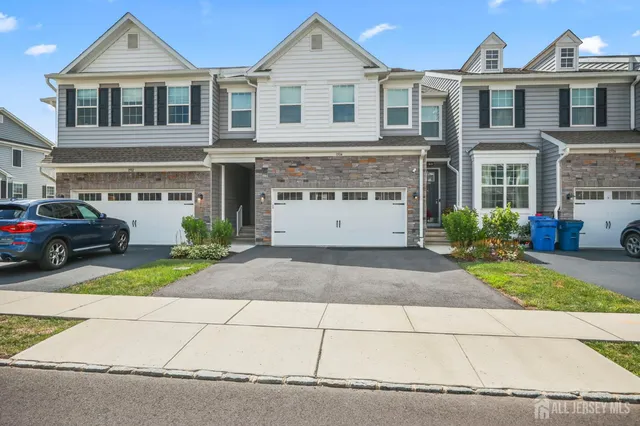 $809,999 | 3504 Charleston Drive, Unit 3504, Monroe Township, NJ 08831