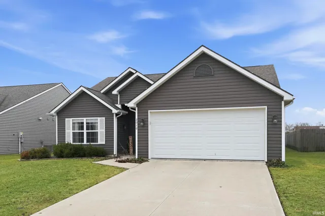 $289,900 | 2010 Greyson Drive, Auburn, IN 46706