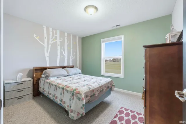 $286,000 | 2010 Greyson Drive, Auburn, IN 46706